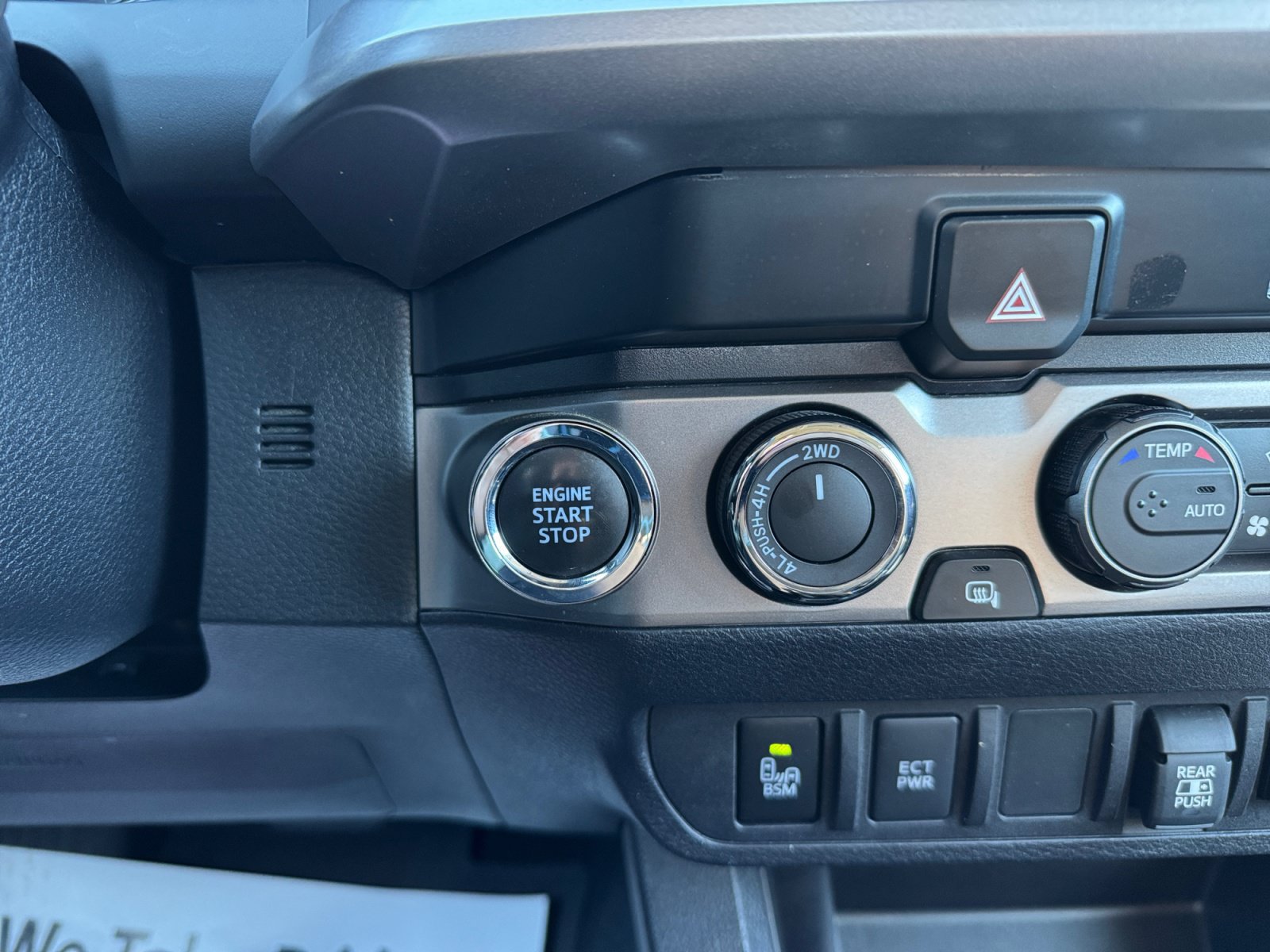 Used 2023 Toyota Tacoma SR5 w/ Technology Package AWD/4WD image 6
