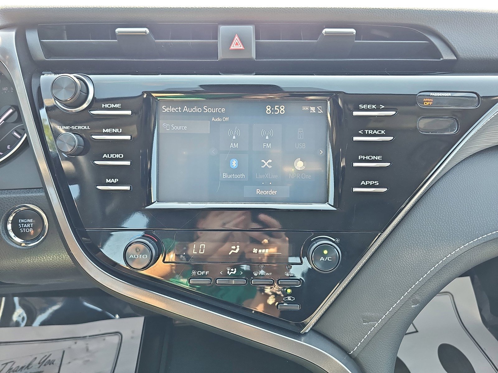 Used 2019 Toyota Camry SE w/ Convenience Package FWD image 23