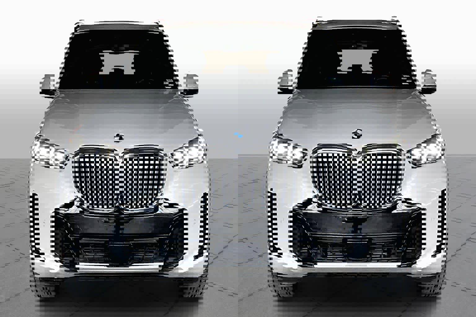 Certified 2025 BMW X5 sDrive40i w/ Executive Package image 3