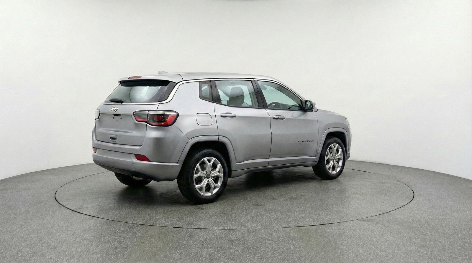 Used 2025 Jeep Compass Latitude image 9