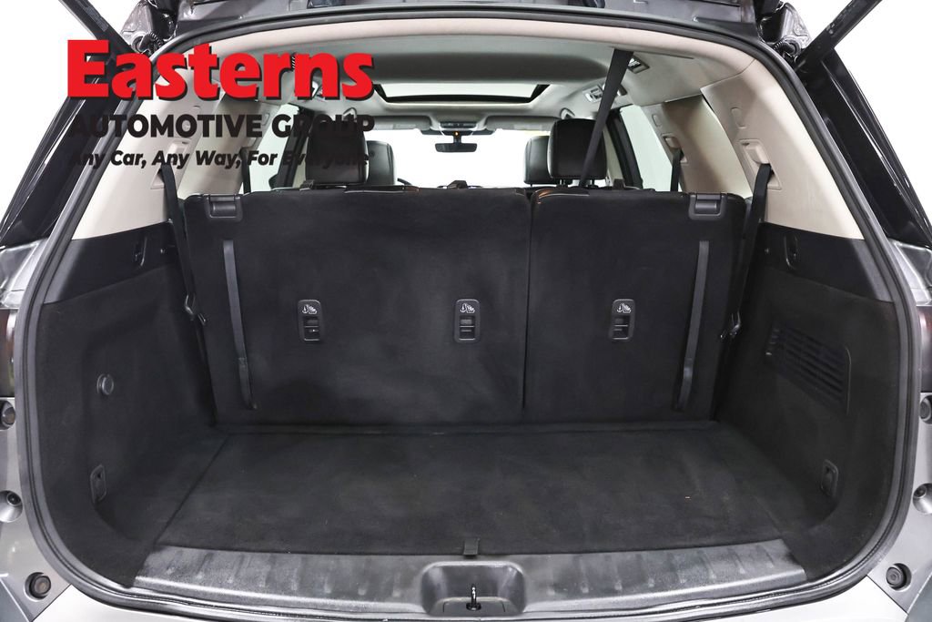 Used 2023 Nissan Pathfinder SL w/ SL Premium Package AWD/4WD image 9