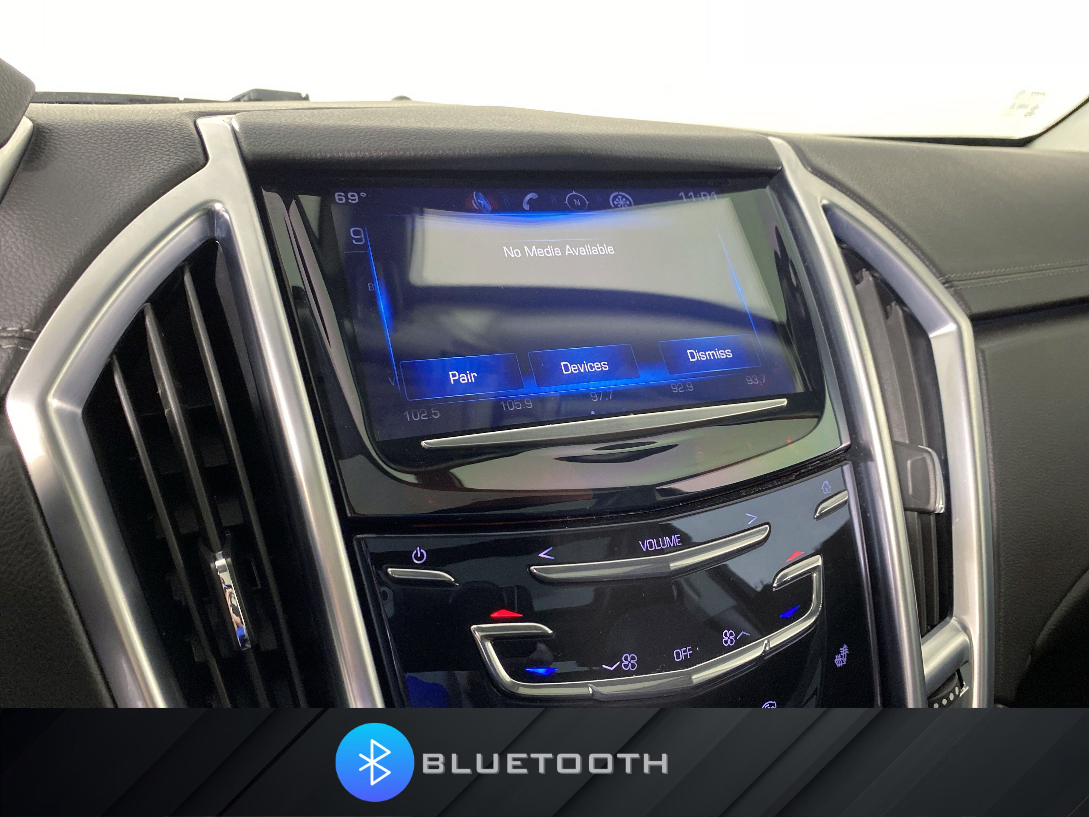 Used 2016 Cadillac SRX Luxury image 3