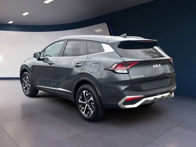 Certified 2023 Kia Sportage EX AWD/4WD image 3