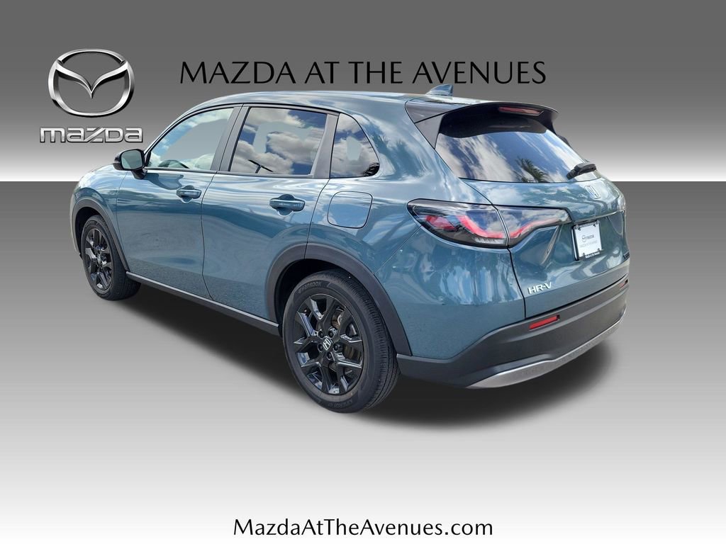 Used 2025 Honda HR-V Sport image 5