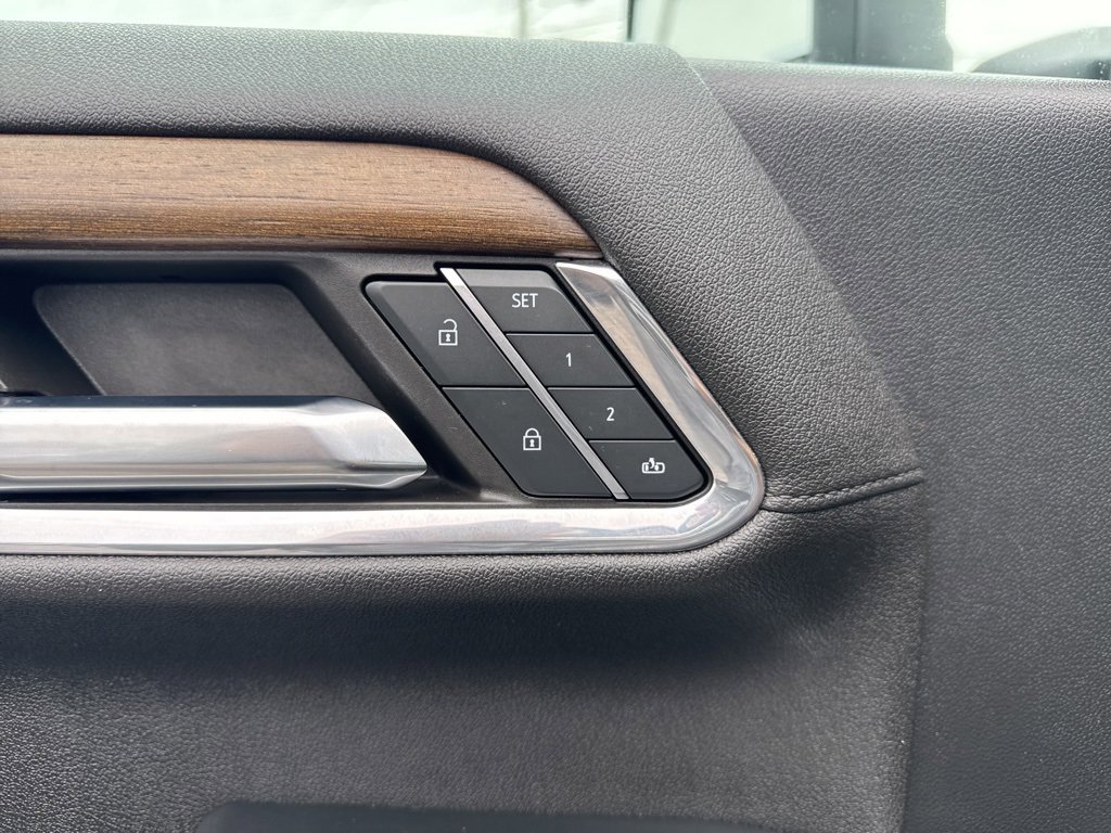 Used 2024 Chevrolet Silverado 2500 High Country w/ High Country Premium Package image 36