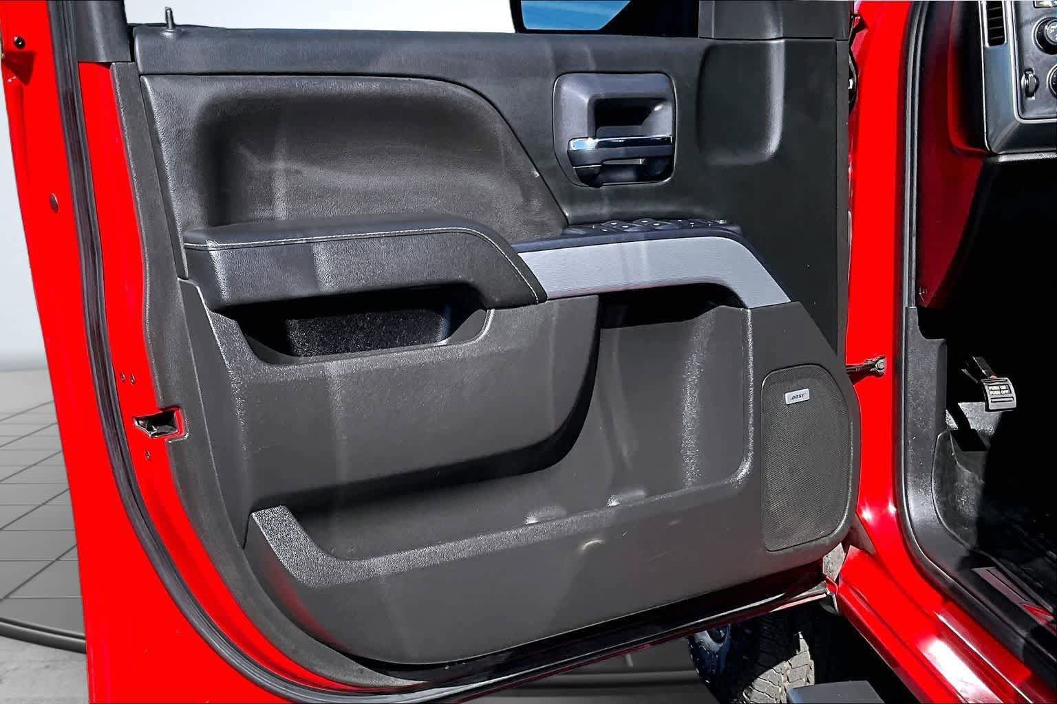 Used 2018 Chevrolet Silverado 1500 LT w/ All Star Edition AWD/4WD image 28