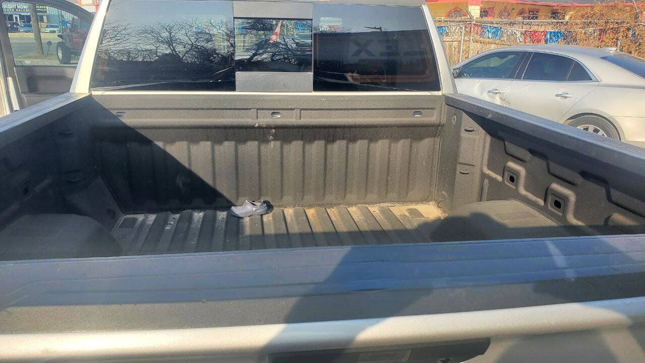 Used 2019 Chevrolet Silverado 1500 LT w/ Texas Edition AWD/4WD image 22