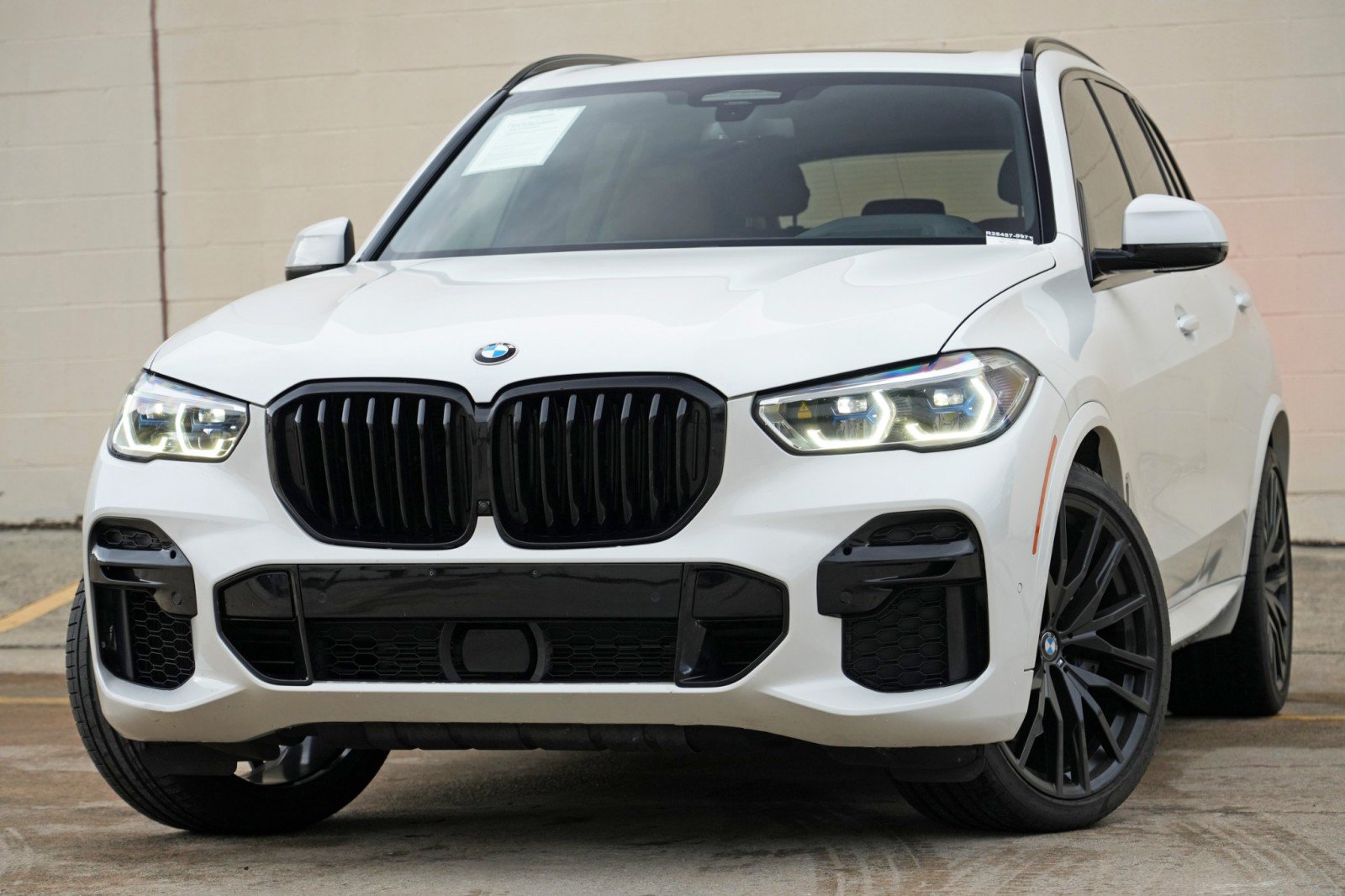 Used 2023 BMW X5 xDrive40i w/ Executive Package AWD/4WD image 4