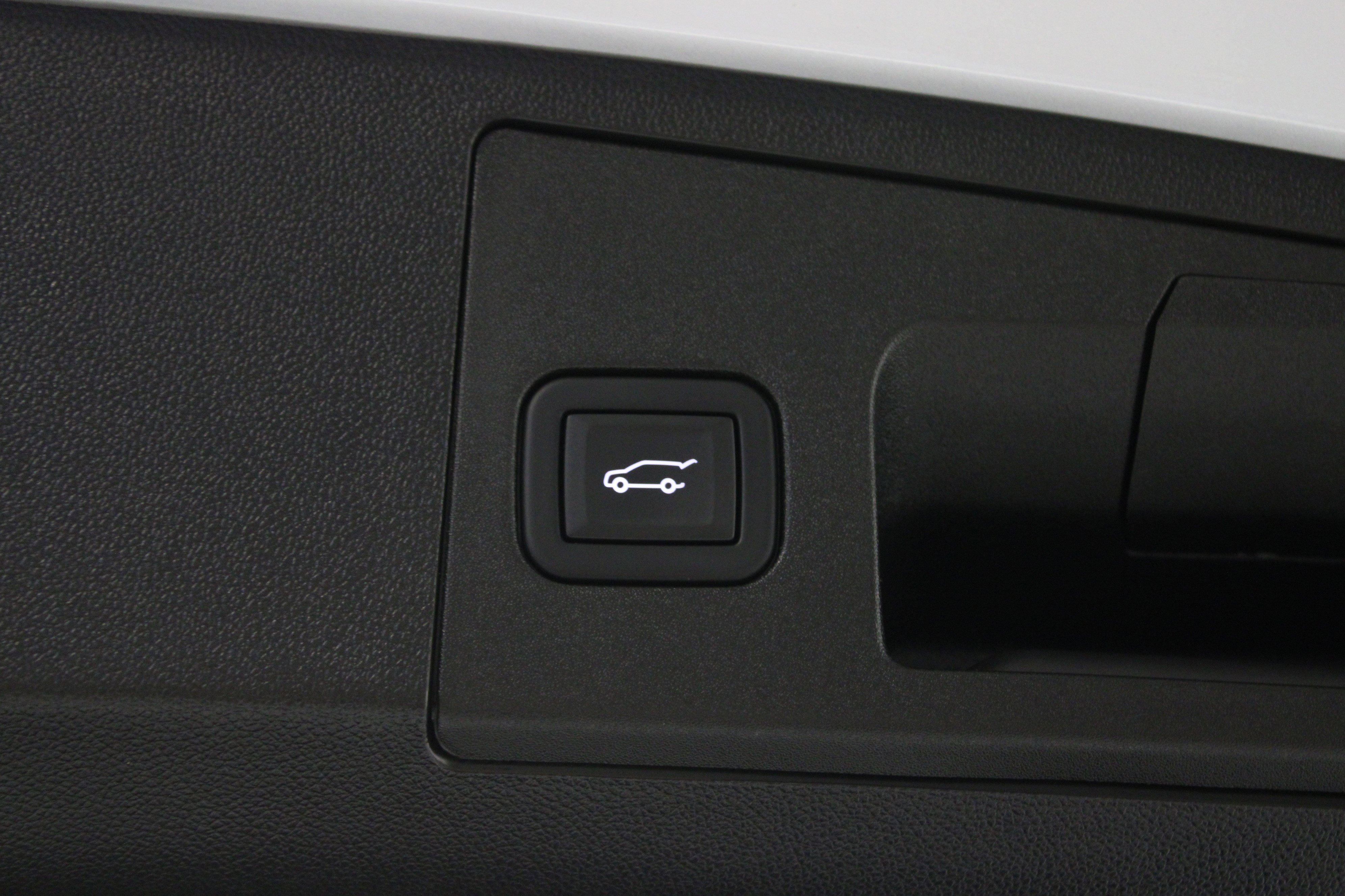 Used 2024 Cadillac XT4 Sport image 15