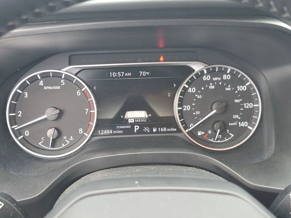 Used 2025 Nissan Rogue SV w/ SV Premium Package FWD image 17