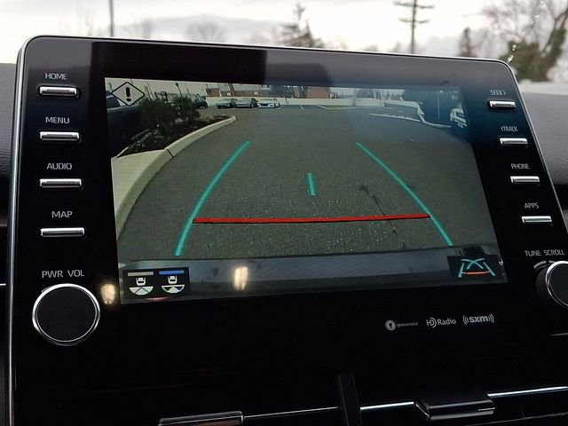 Used 2022 Toyota Avalon XLE image 19