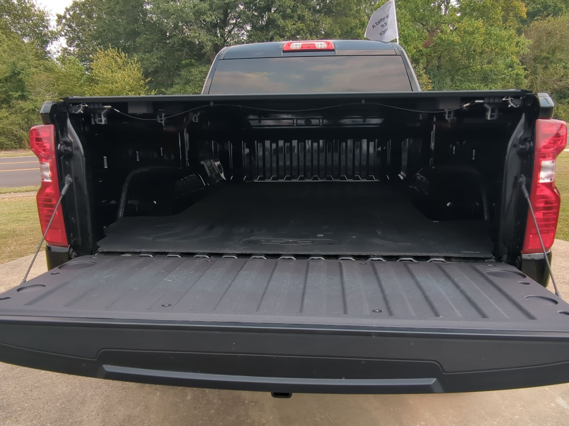 Used 2025 Chevrolet Silverado 1500 W/T w/ WT Value Package image 22