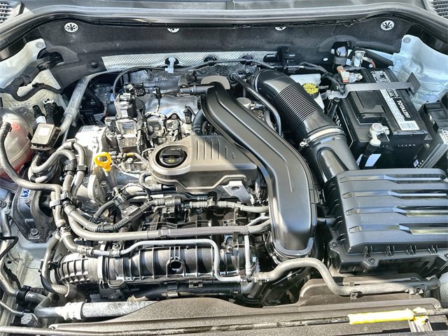 Used 2024 Volkswagen Taos SE image 18