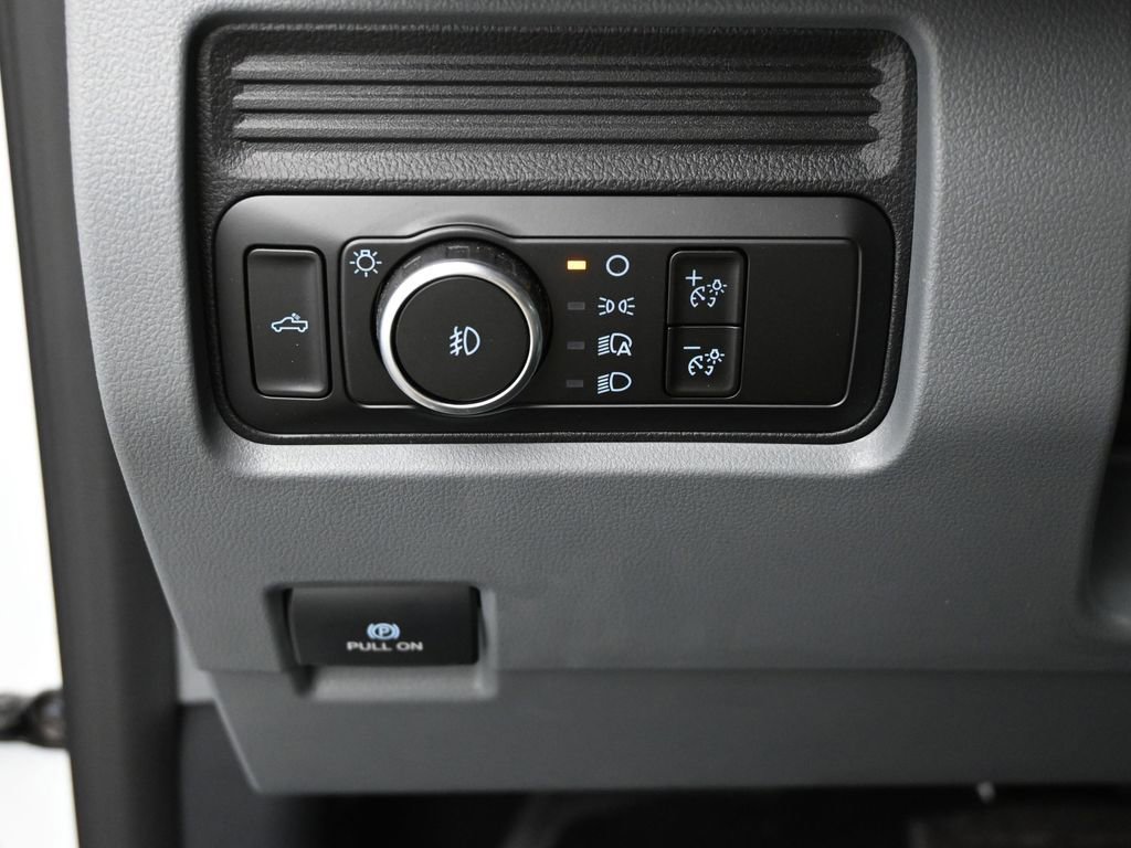 New 2026 Ford F550 4x4 Crew Cab Super Duty image 14