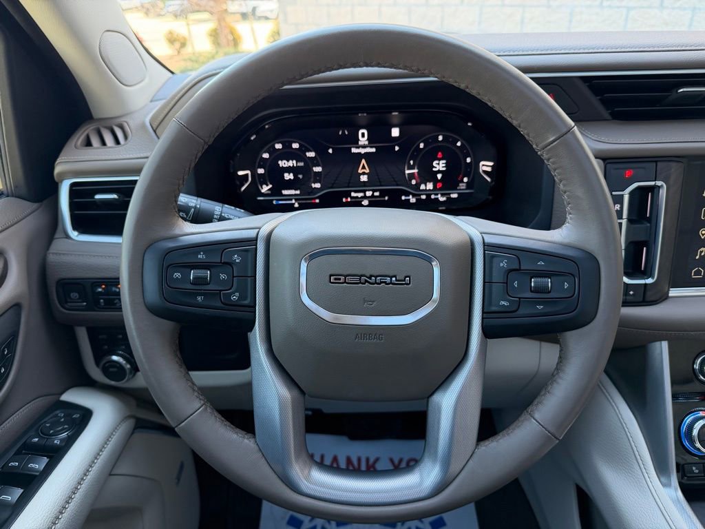 Used 2023 GMC Yukon XL Denali image 25