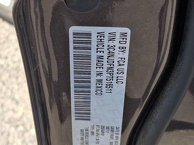 Used 2023 Jeep Compass Latitude AWD/4WD image 20