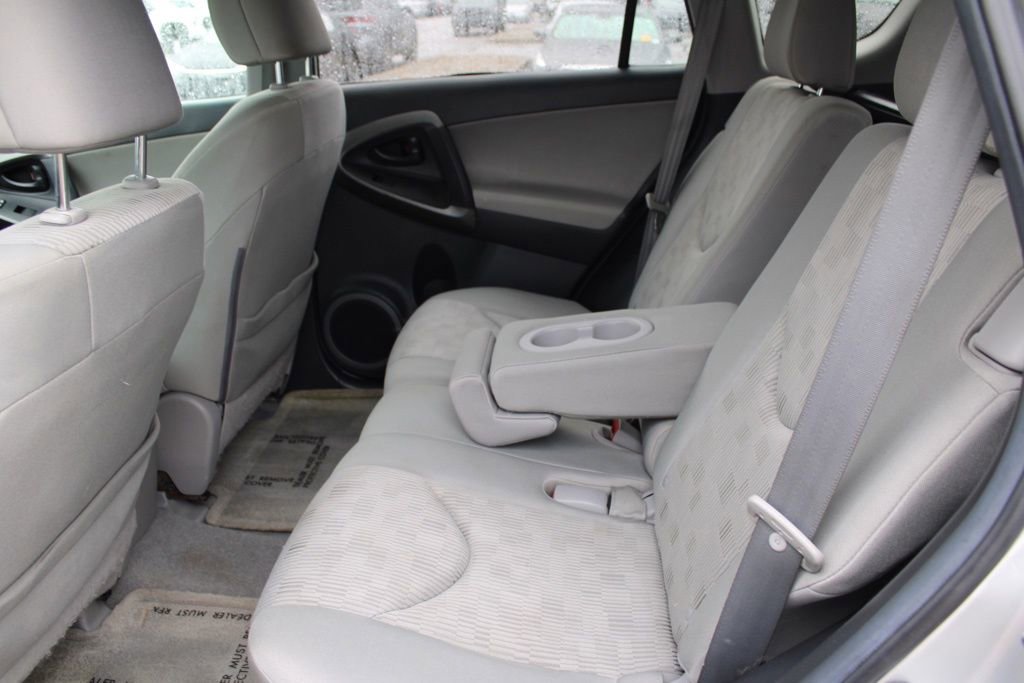 Used 2012 Toyota RAV4 FWD image 23