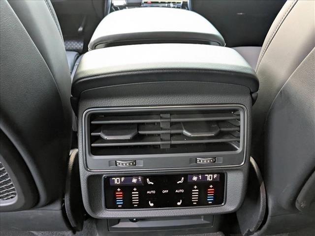Used 2025 Audi Q7 3.0T Prestige image 19