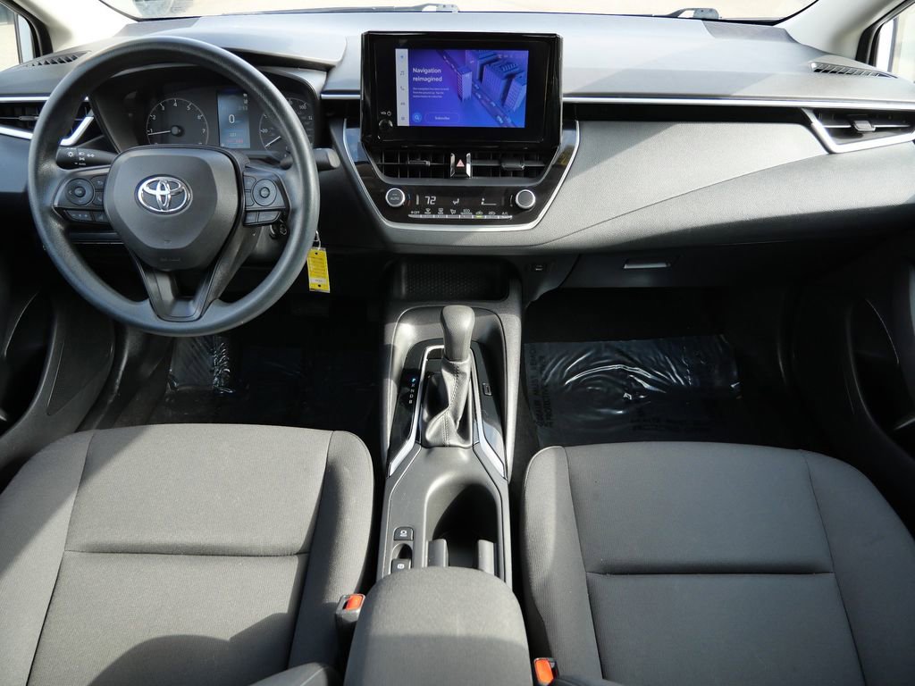 Used 2024 Toyota Corolla LE image 30
