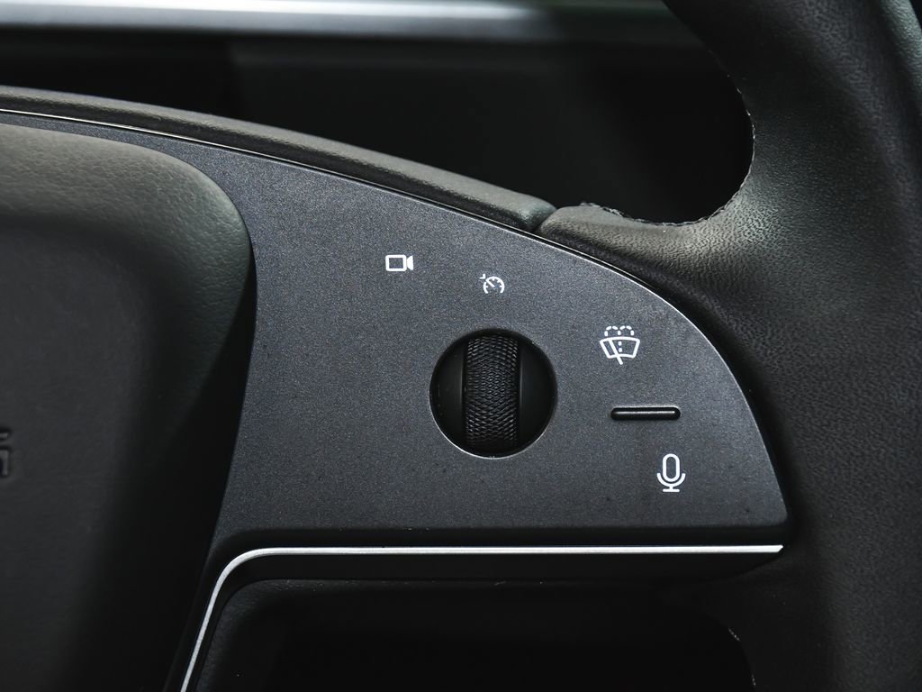 Used 2024 Tesla Model X image 35