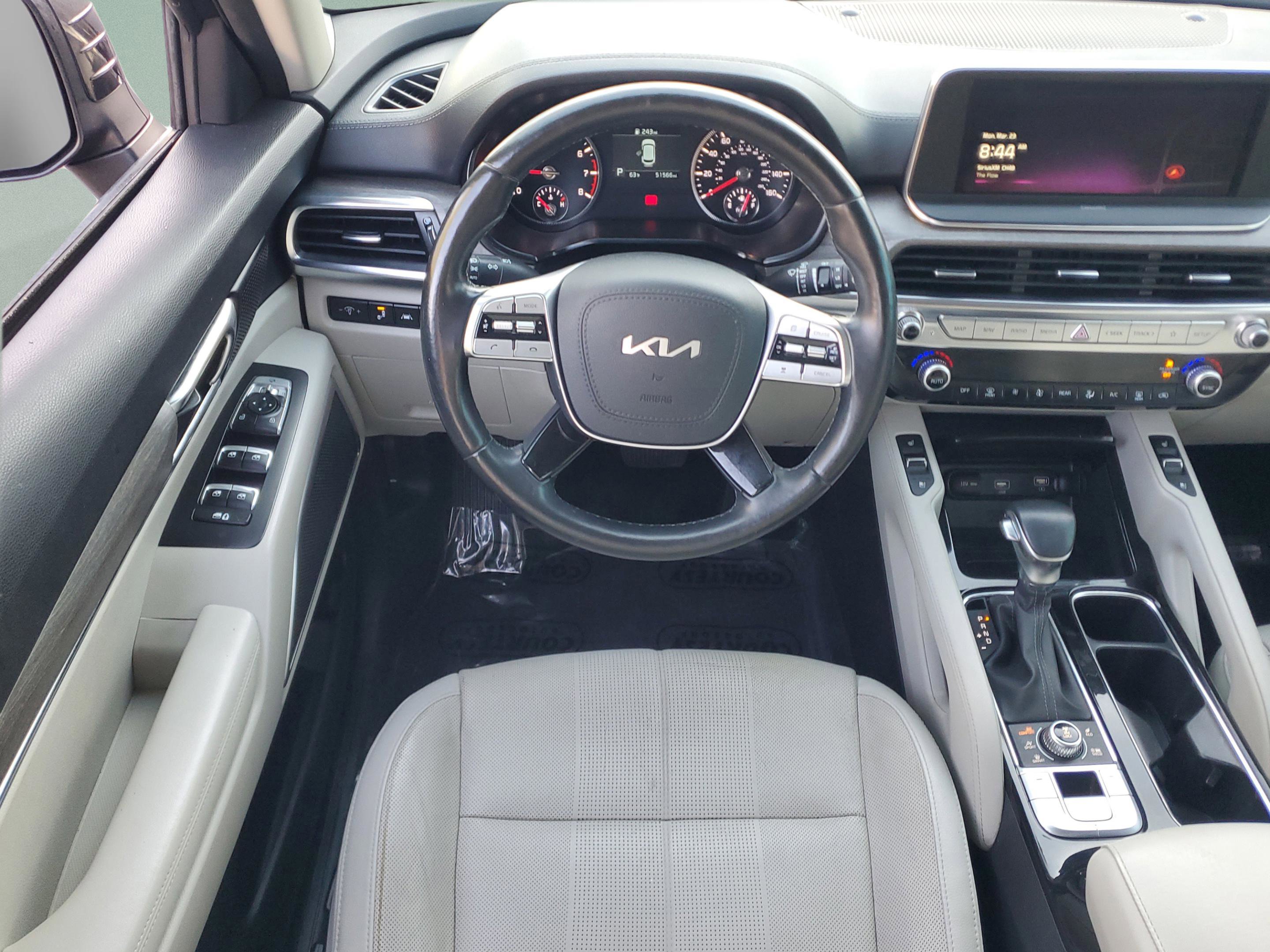 Used 2022 Kia Telluride EX image 12