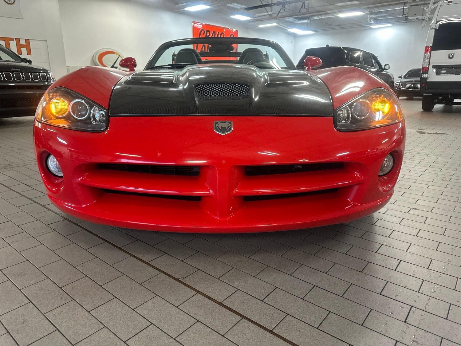 Used 2003 Dodge Viper SRT-10 RWD image 10