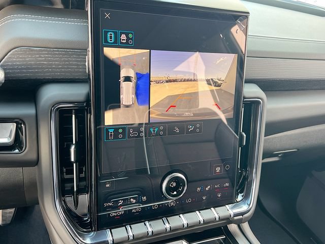 New 2026 GMC Yukon AT4 Ultimate AWD/4WD image 9
