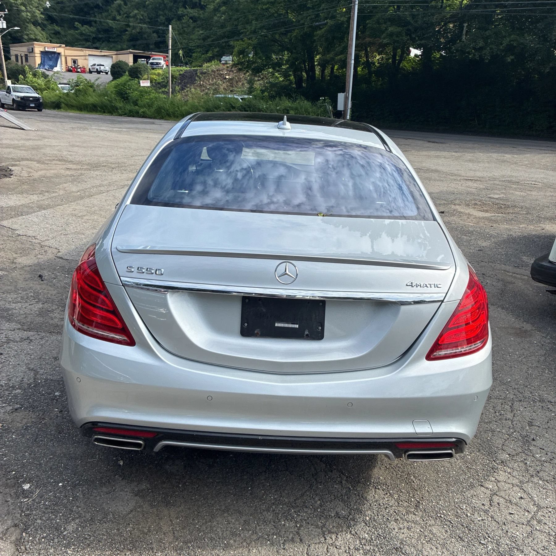 Used 2016 Mercedes-Benz S 550 4MATIC Sedan image 3