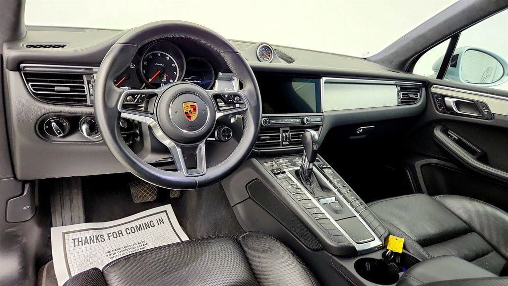 Used 2020 Porsche Macan Turbo AWD/4WD image 13