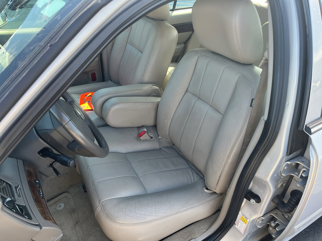 Used 2011 Mercury Grand Marquis LS image 21