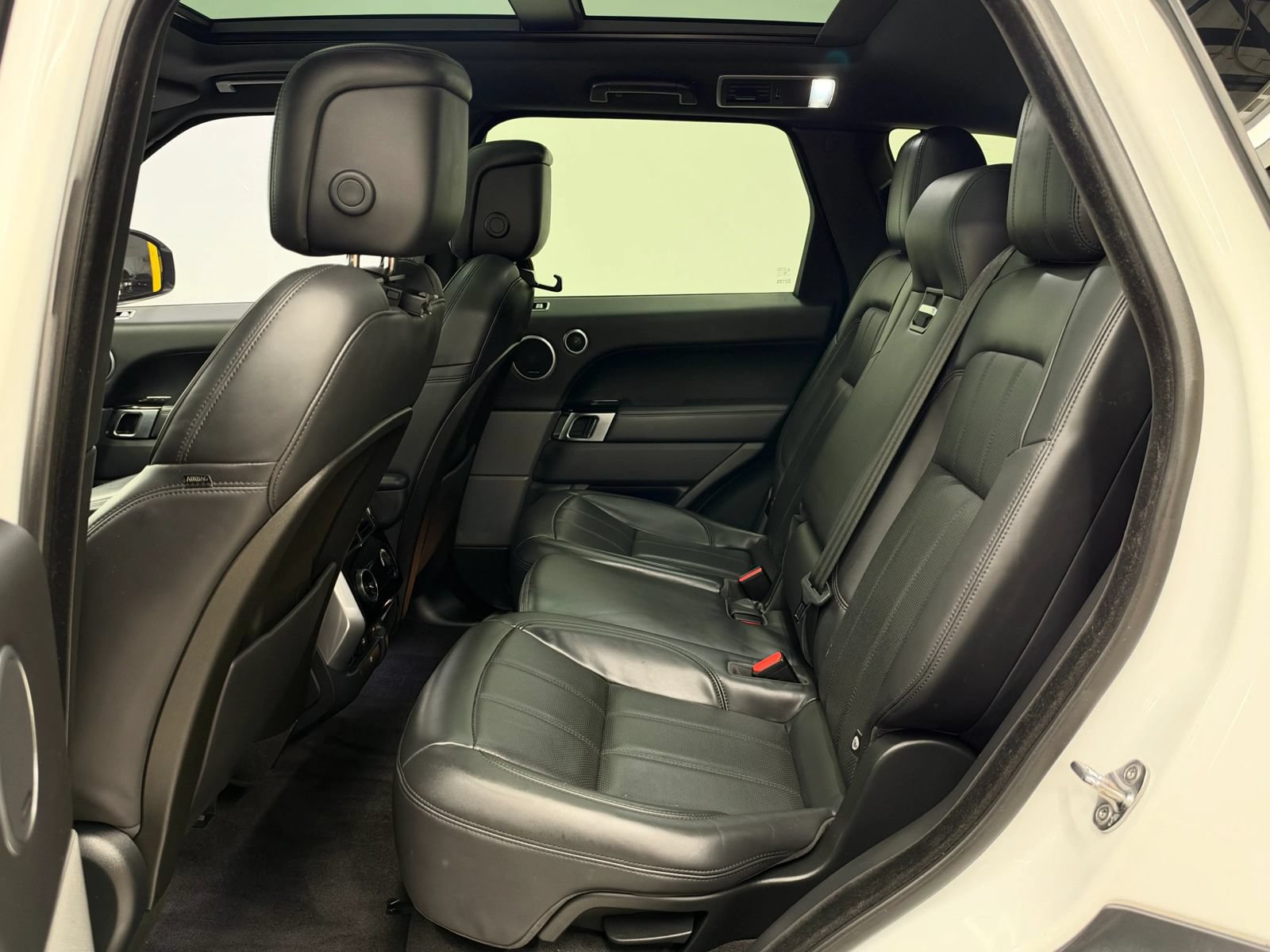 Used 2020 Land Rover Range Rover Sport HSE Dynamic AWD/4WD image 18