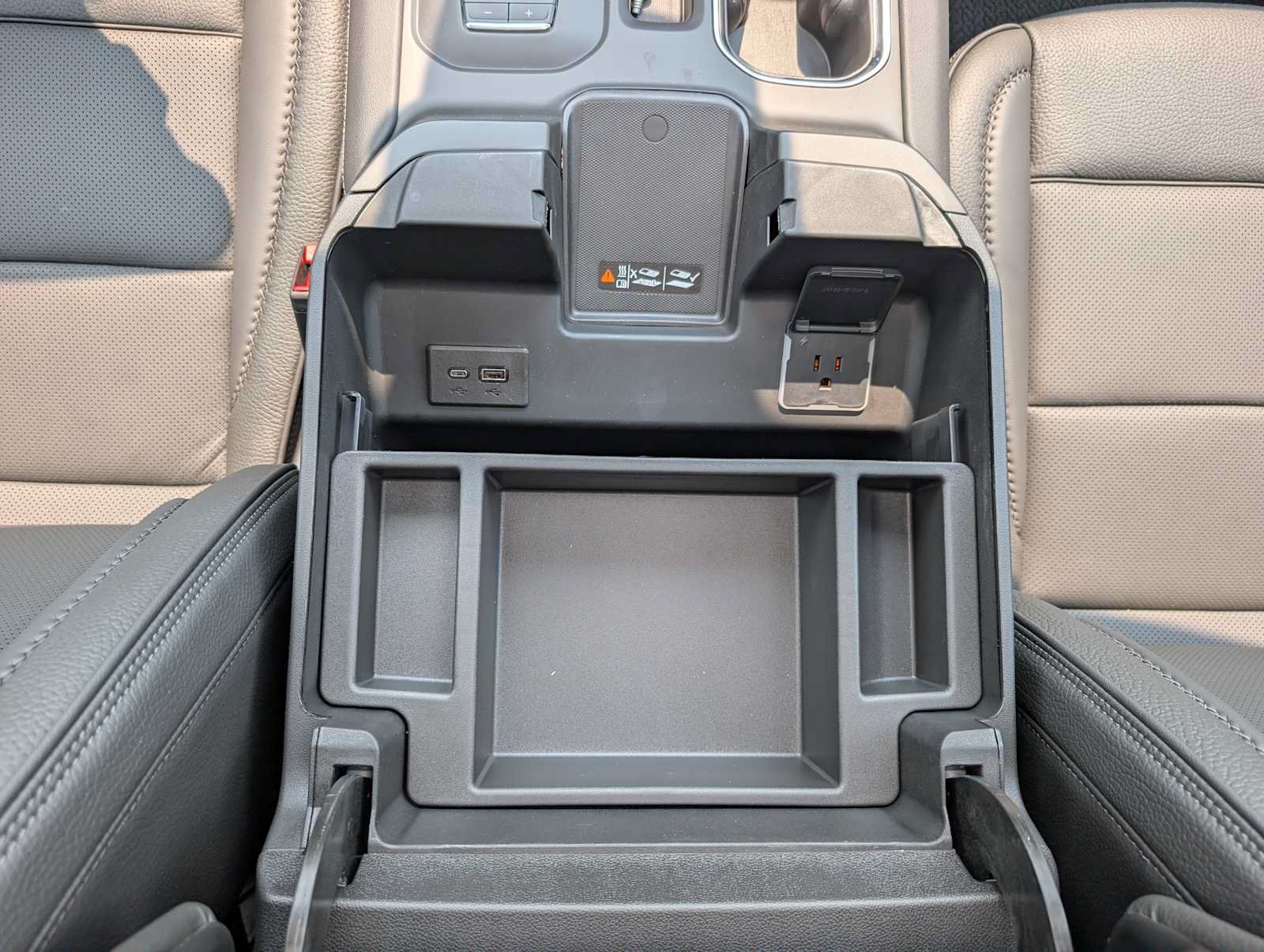 New 2026 GMC Sierra 1500 Denali w/ Technology Package AWD/4WD image 15