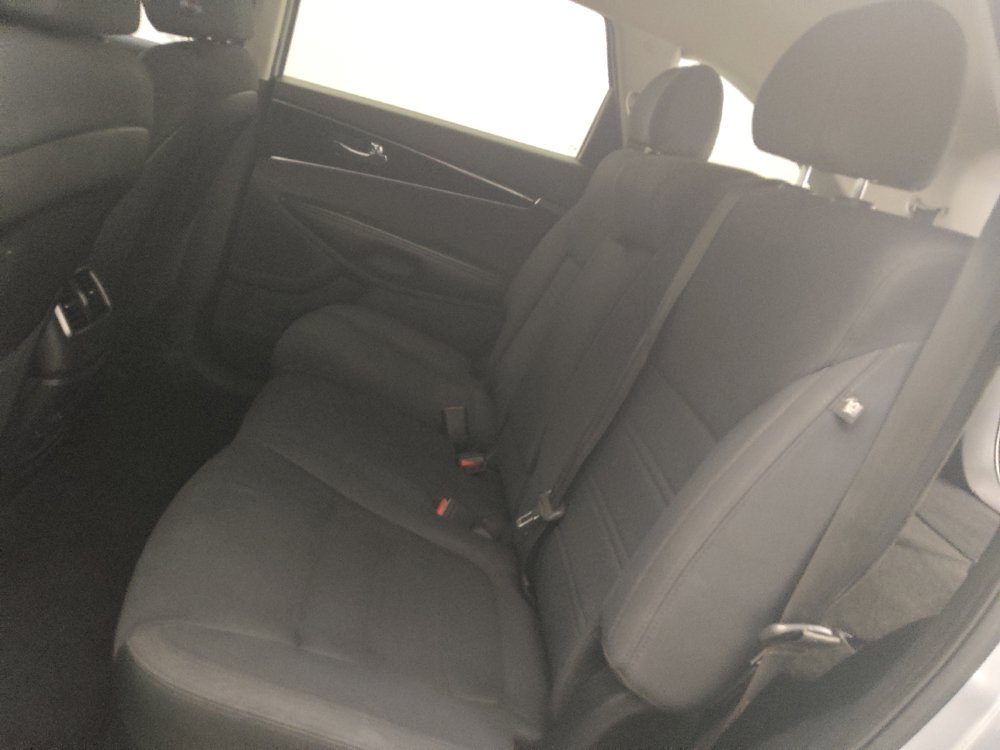 Used 2019 Kia Sorento FWD V6 image 18