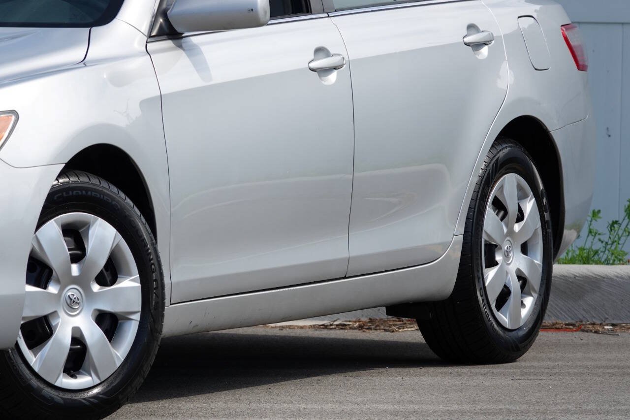 Used 2008 Toyota Camry FWD image 9