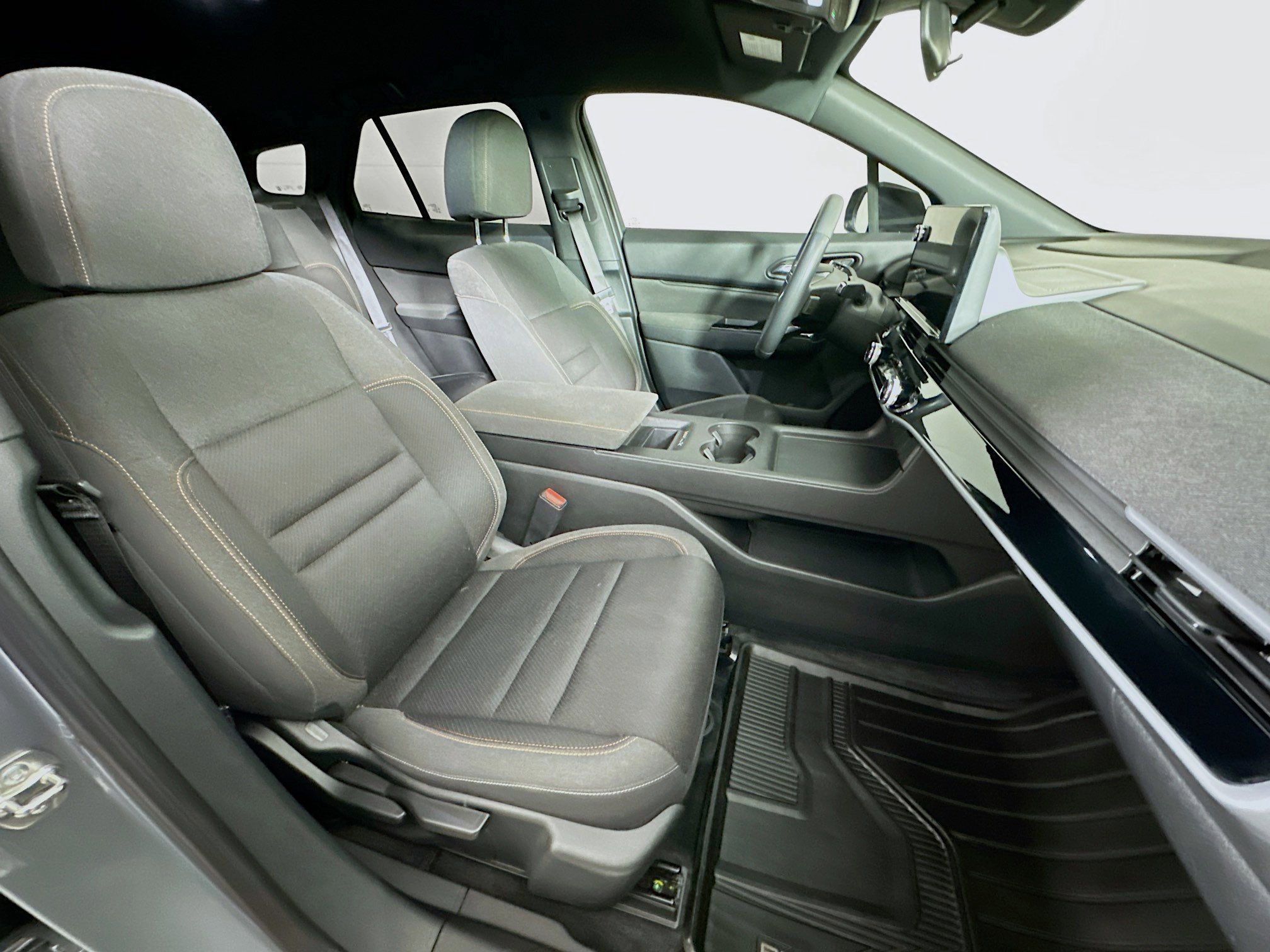Used 2024 Honda Prologue EX image 30