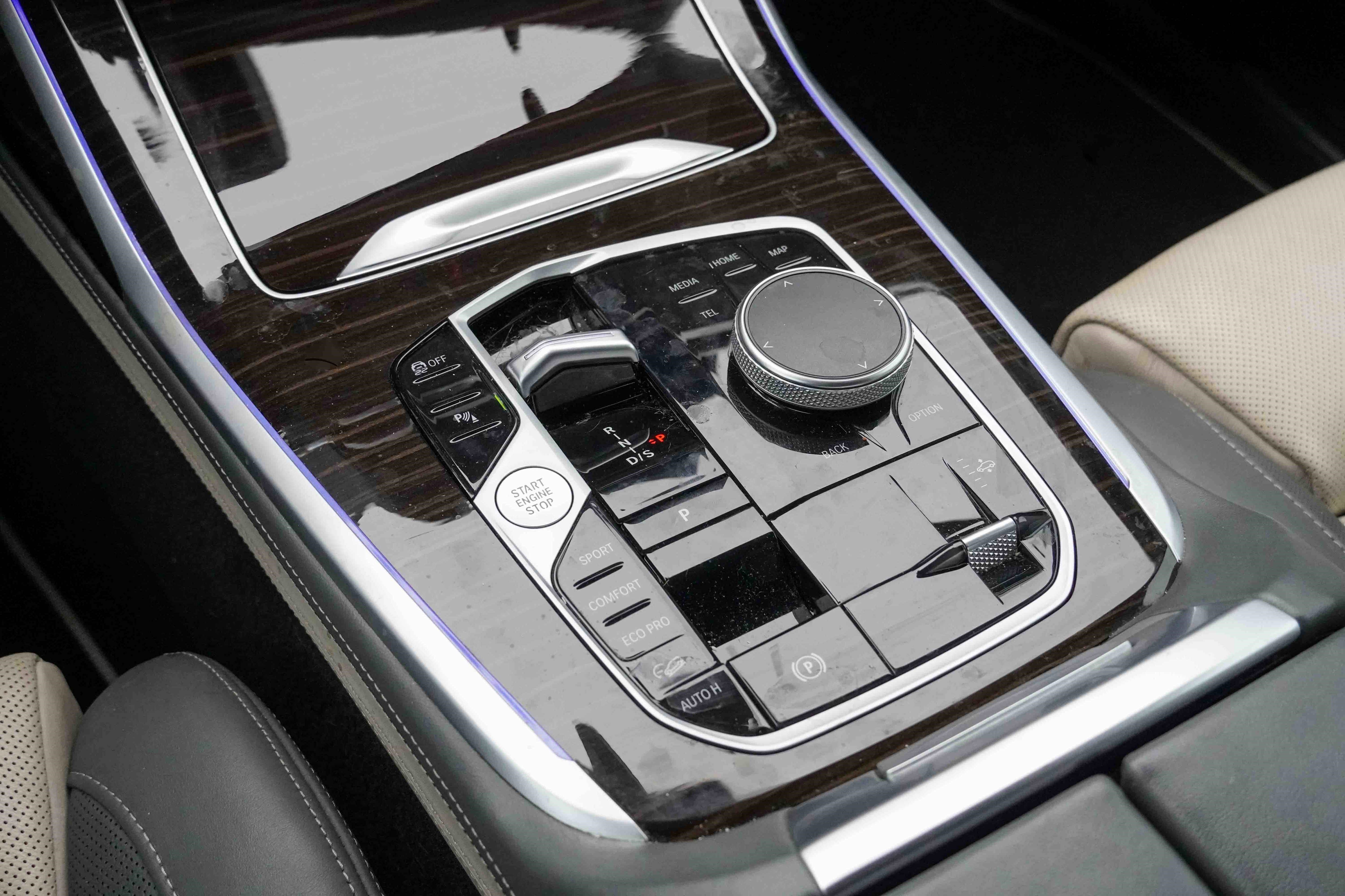 Certified 2023 BMW X7 xDrive40i w/ M Sport Package image 30