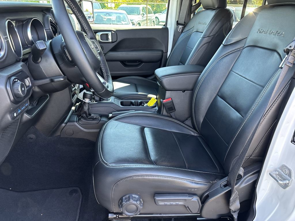 Used 2023 Jeep Wrangler Unlimited Sahara w/ Cold Weather Group image 12