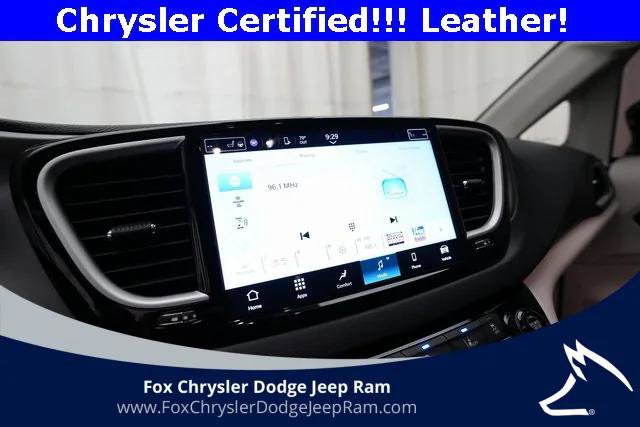 Certified 2024 Chrysler Pacifica Touring-L image 6