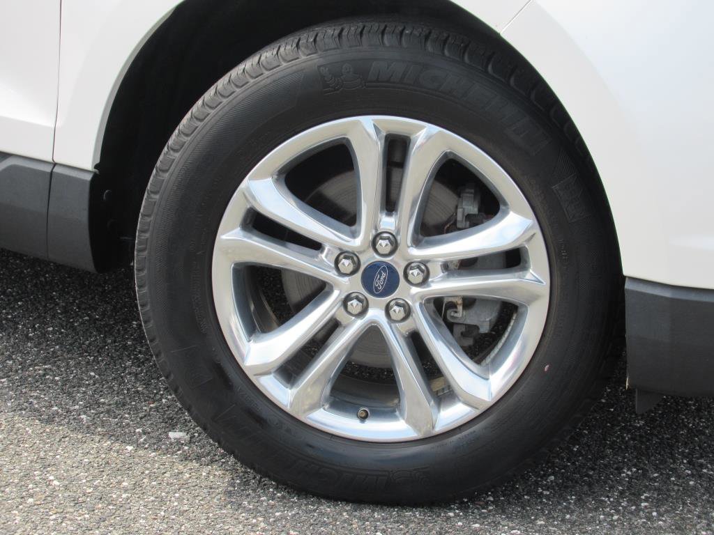 Used 2018 Ford Edge SEL w/ Equipment Group 201A image 6