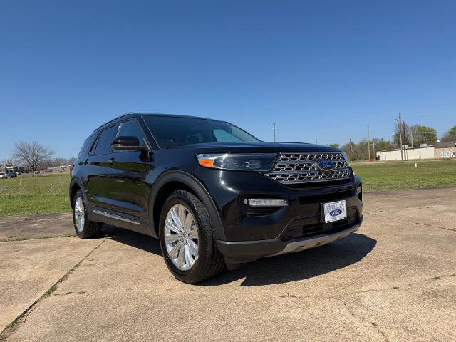 Certified 2022 Ford Explorer Limited w/ Limited Technology Package image 3