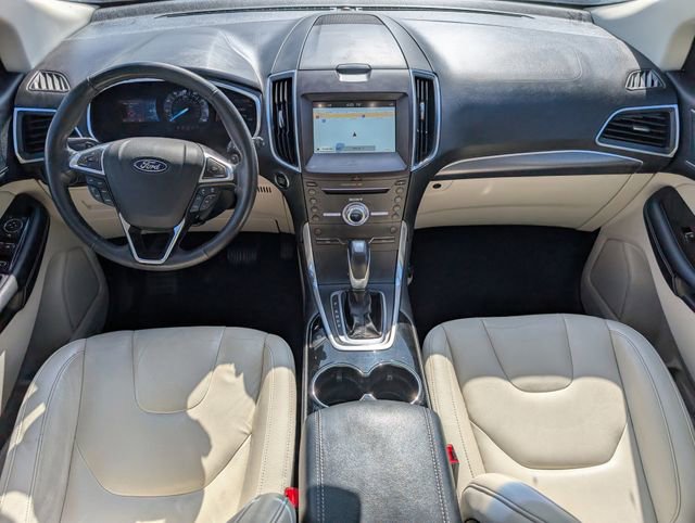 Used 2017 Ford Edge Titanium w/ Technology Package image 25
