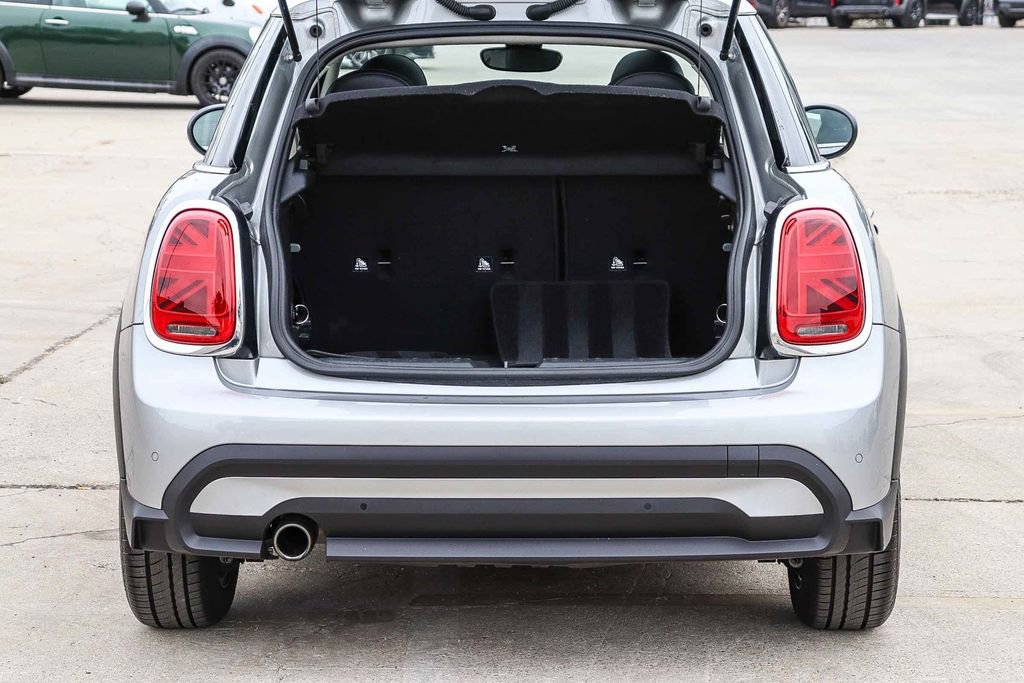 Used 2024 MINI Cooper 4-Door Hardtop FWD image 34