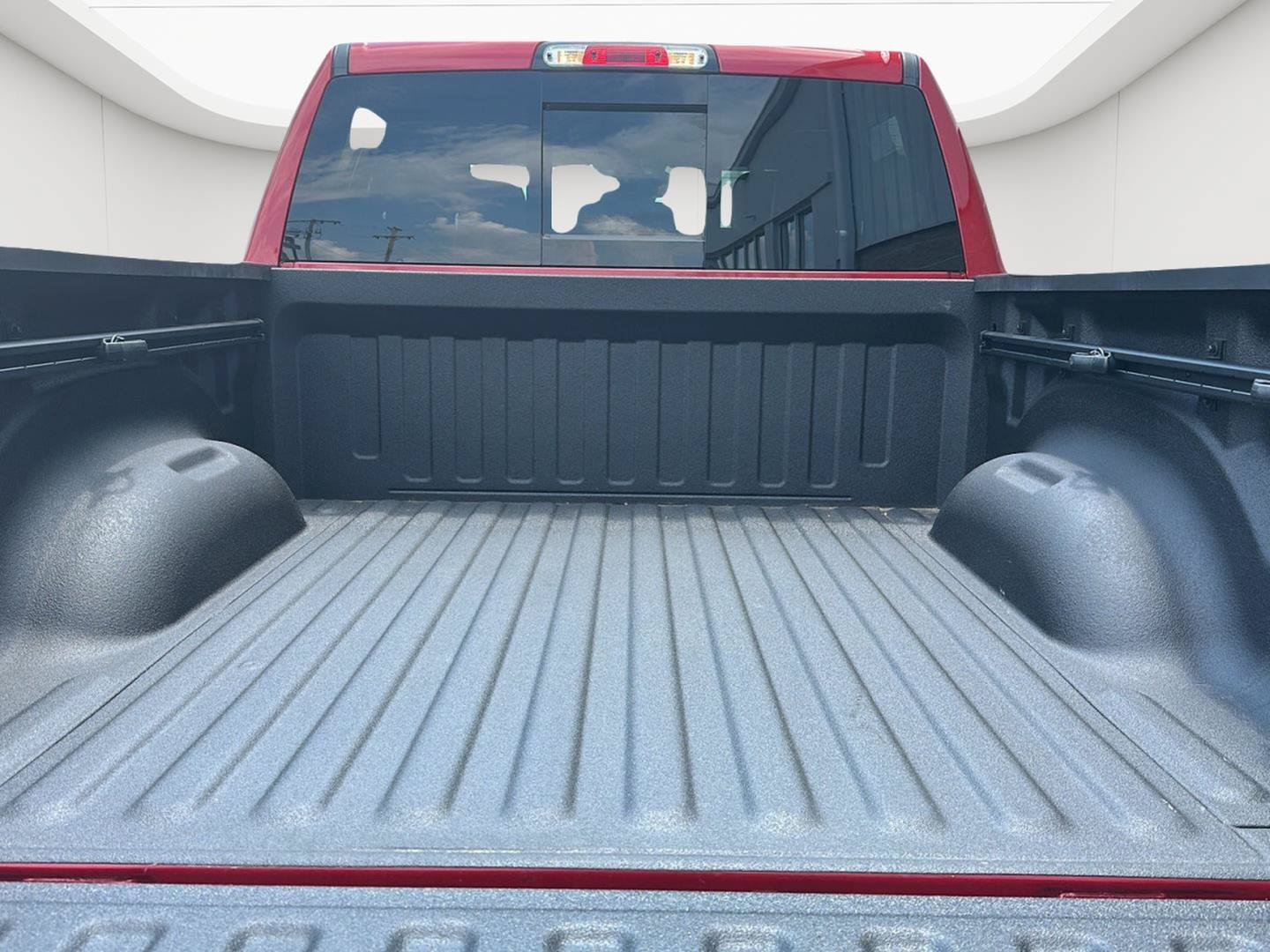 Used 2026 RAM 1500 Laramie w/ Chrome Appearance Group AWD/4WD image 40