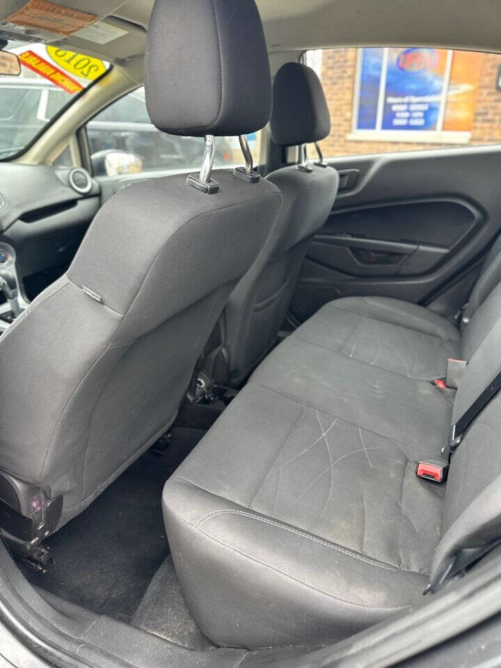 Used 2018 Ford Fiesta SE image 15