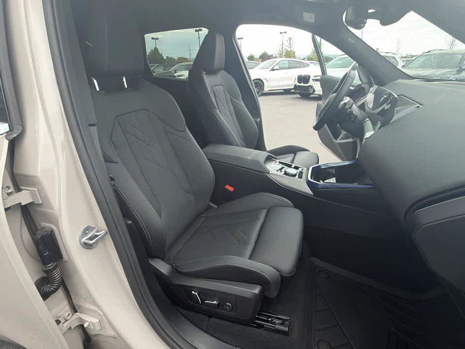 Used 2026 BMW X3 xDrive30i w/ Premium Package AWD/4WD image 30