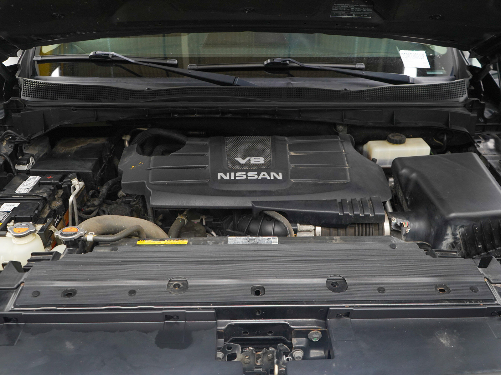 Used 2017 Nissan Titan SV AWD/4WD image 30