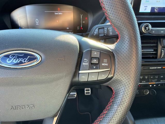 Used 2023 Ford Escape ST-Line image 26