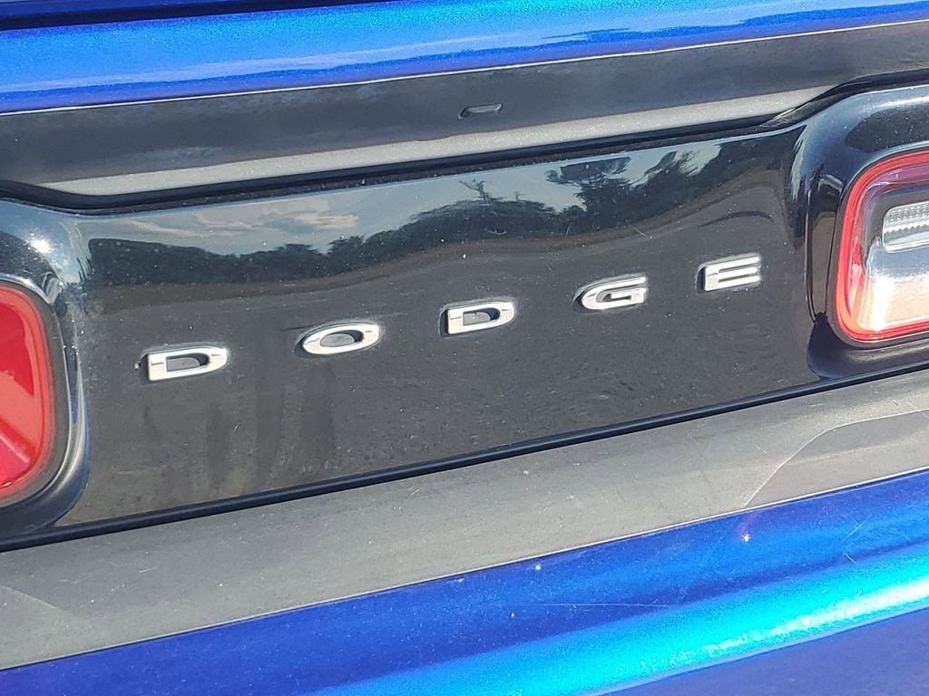 Used 2021 Dodge Challenger SXT image 38