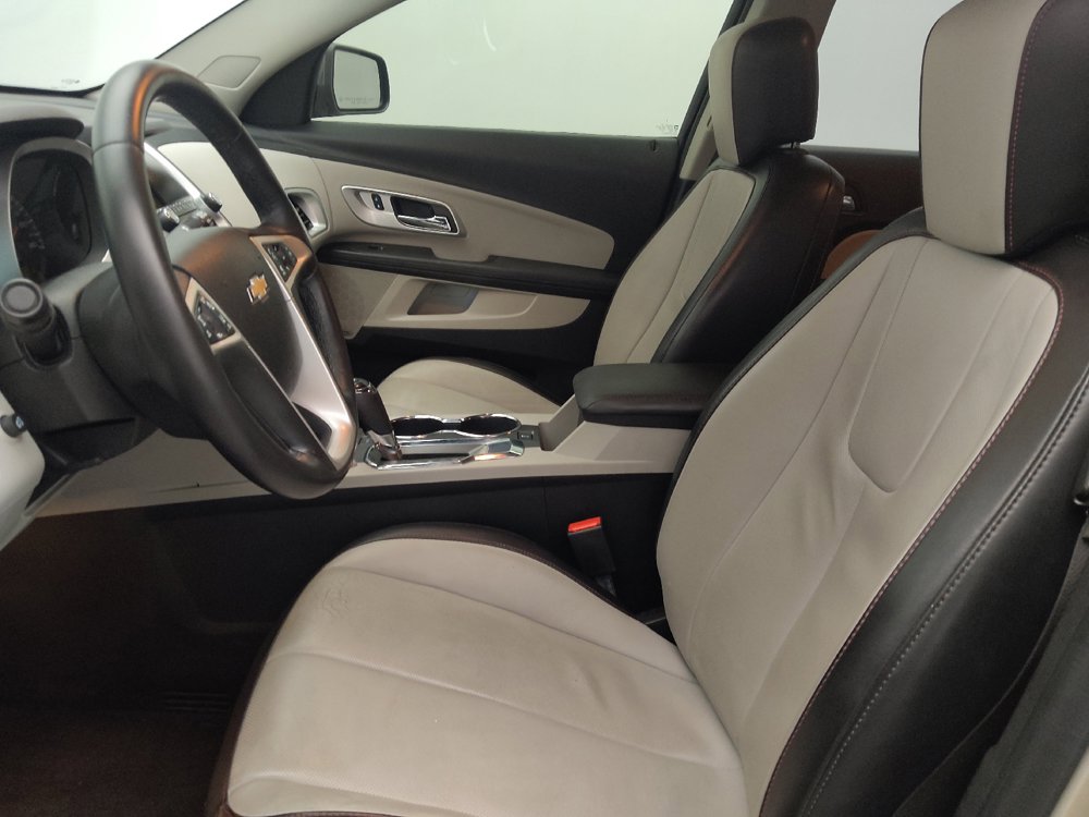 Used 2016 Chevrolet Equinox LTZ w/ Enhanced Convenience Package FWD image 17
