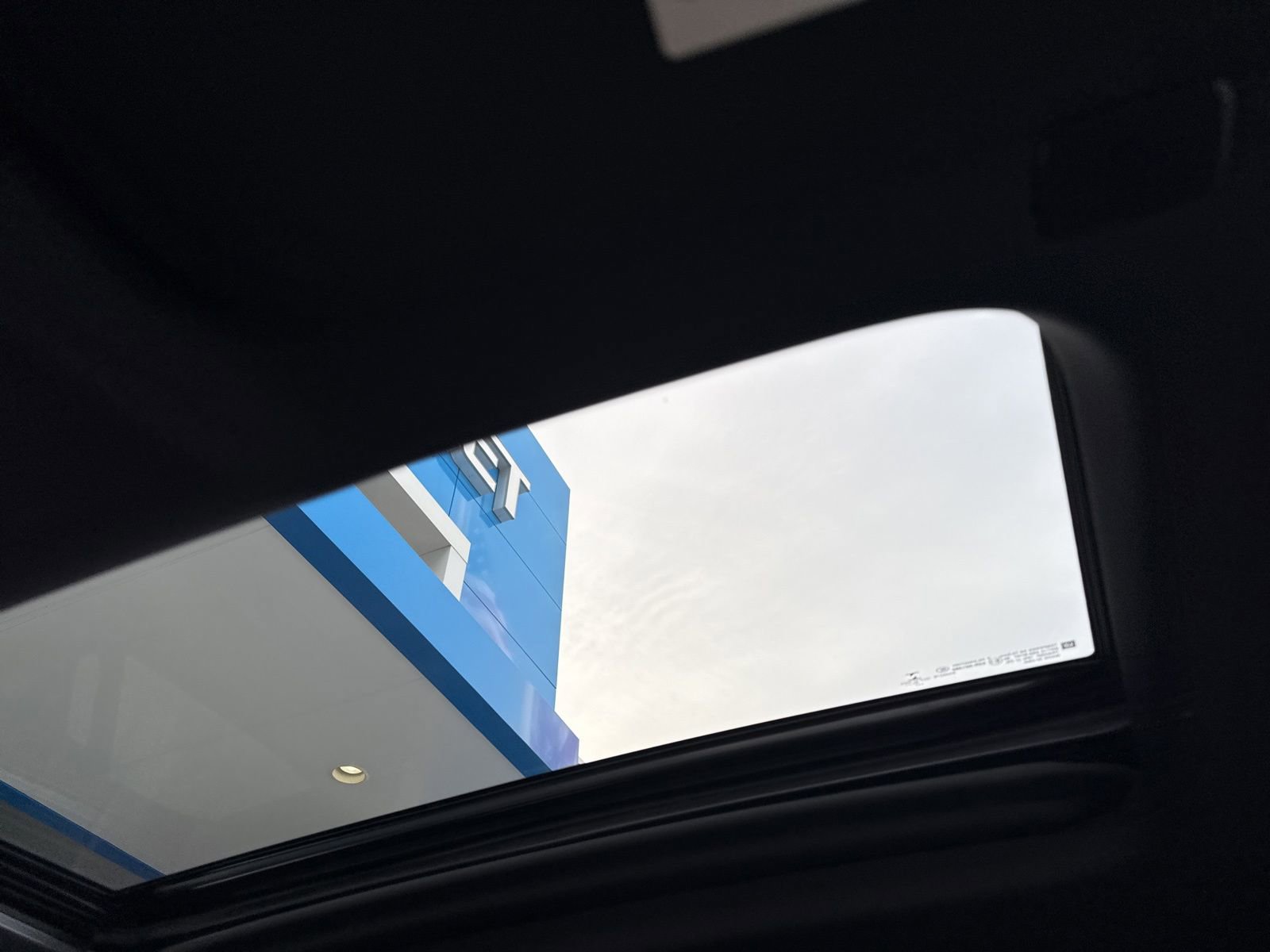 Used 2021 Chevrolet Silverado 1500 High Country w/ Technology Package image 28